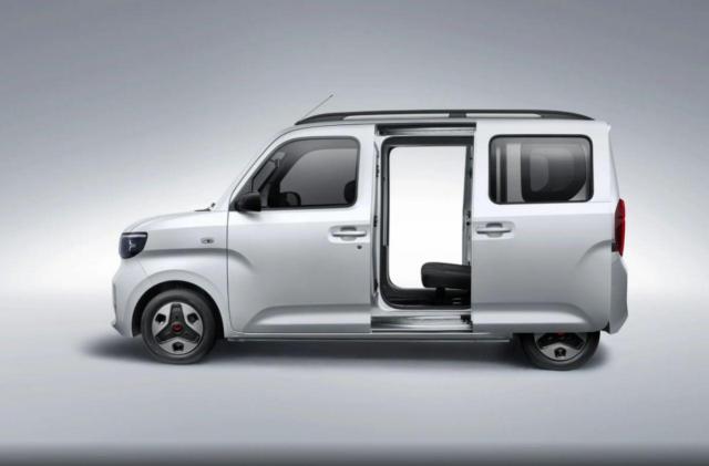 BYDが日本の軽自動車市場に参入へ！2026年発売予定の新型モデルがスパイショットで判明