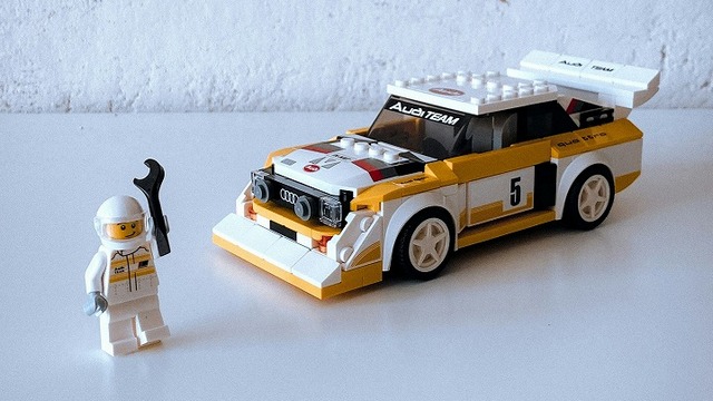 テスラ元幹部：中国製EVを分解し「部品共用の手法を学んだ」と証言