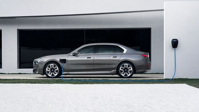 BMW、BYDの超急速充電に慎重姿勢――電池耐久性とのバランスを指摘