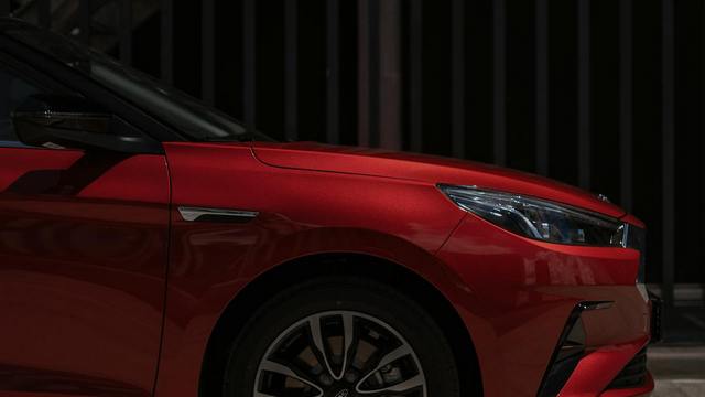 BYD、「大漢」を投入へ――「大唐」と双璧、高級EV市場で上位進出狙う