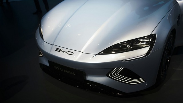 BYD 2026年4月販売分析：国内市場の失速、成長構造の海外依存シフト