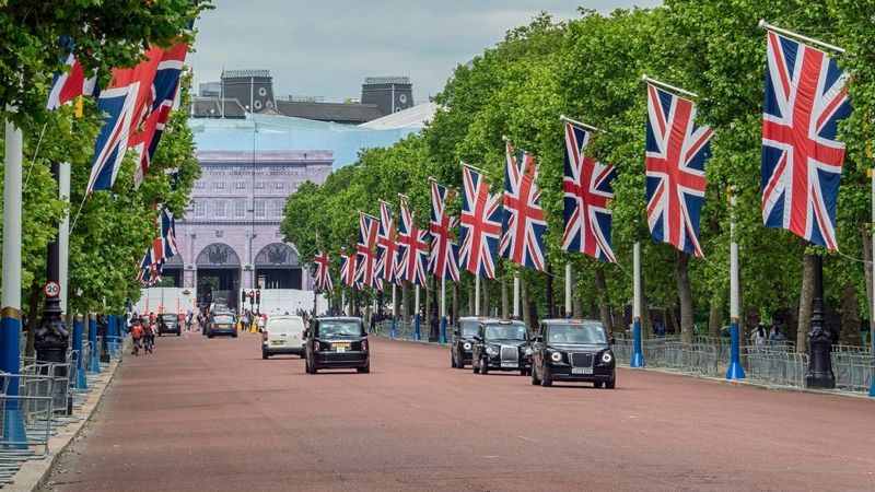 EU、英国に中国製EVへの関税引き上げを要求　「欧州製」優遇の条件に